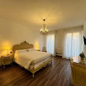apt-madoneta.hotelinveneto.com/